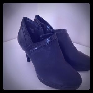 Heeled boots